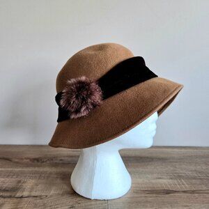 100% wool Galliano Sorbatti Italy Felt Hat Velvet Band Pom-Pom 20s style Cloche
